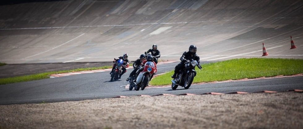 8 conseils pour parier sur les courses de moto